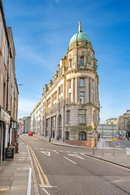Two Bedroom Apartment-Central Edinburgh-Old Town-Licensed Экстерьер фото
