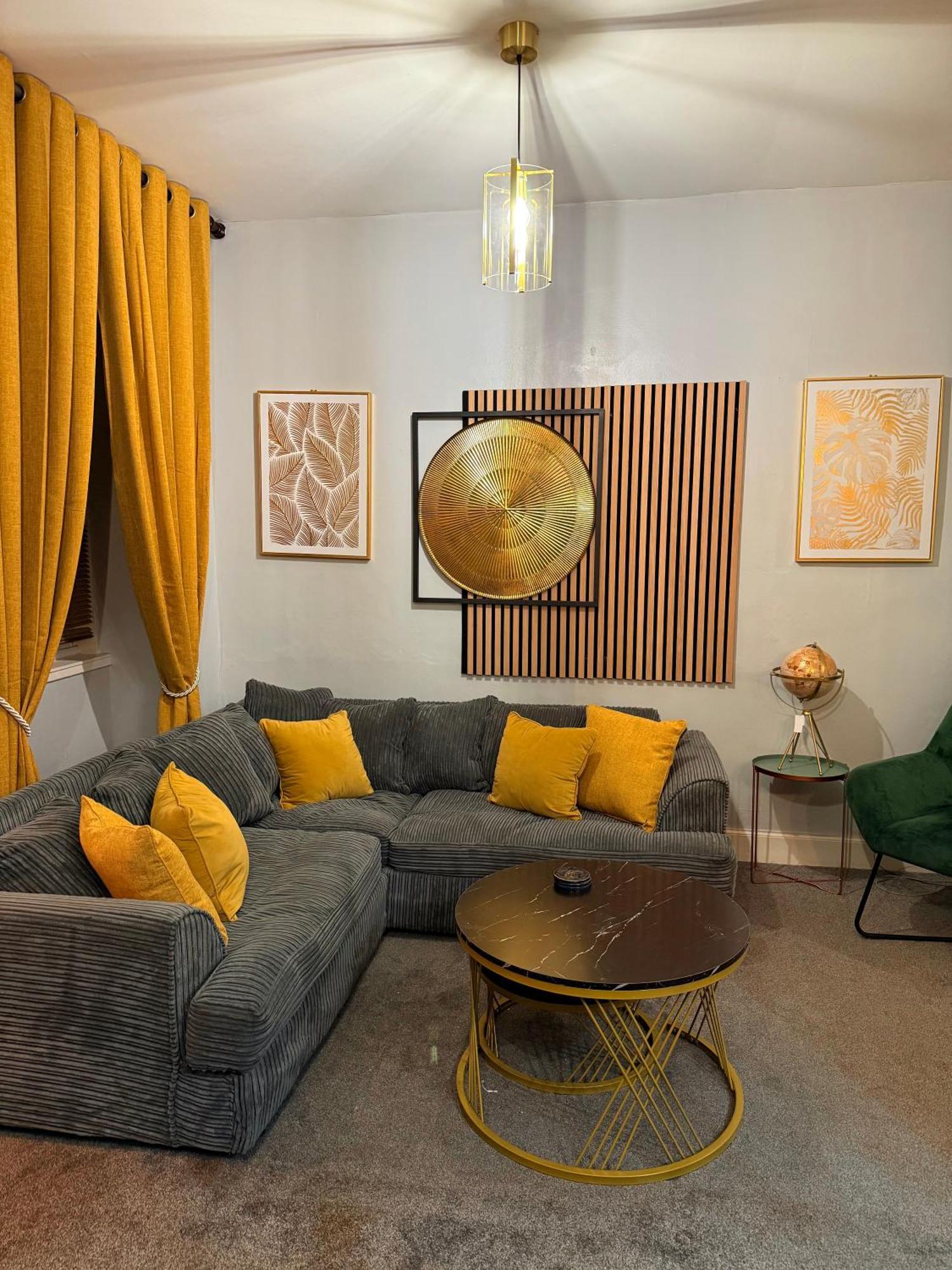 Two Bedroom Apartment-Central Edinburgh-Old Town-Licensed Экстерьер фото